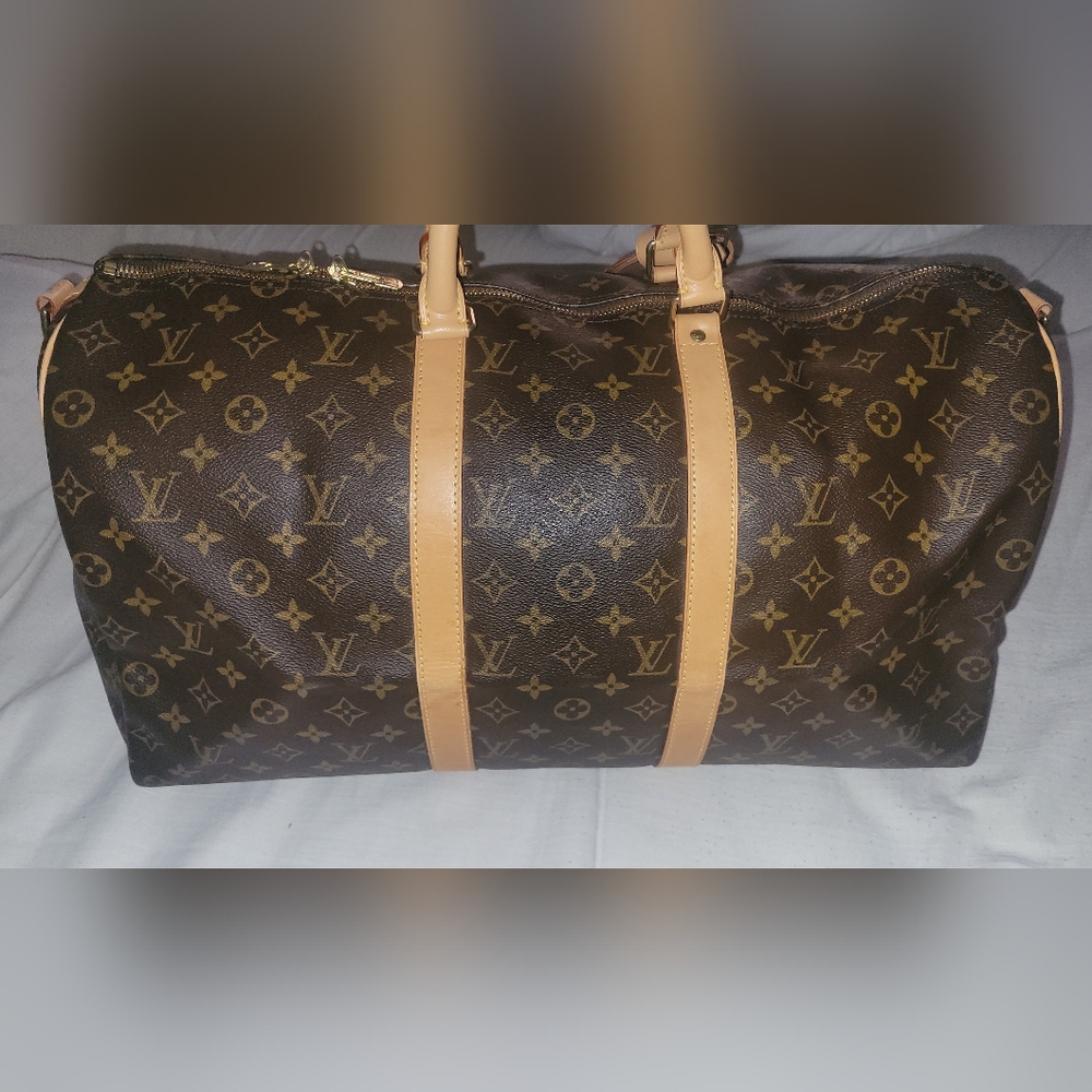 Louis Vuitton 50 Keepall Bandouliere FREE POSHMARK AUTHENTICATION! - Picture 16 of 17
